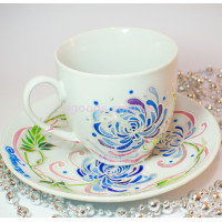 Керамическая чашка с блюдцем «Хризантемы»