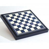 Шахматная доска с местом для укладки шахмат
