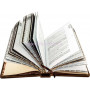 Комплект подарочных книг в кожаной обложке с пеналом "Искусство управления миром"