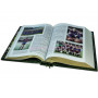 Энциклопедия футбола в 3-х томах на подставке
