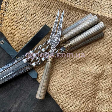 Шампура и вилка с деревянными ручками в кожаном колчане Герцог
