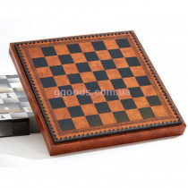 Шахматная доска коричневая с местом для укладки шахмат