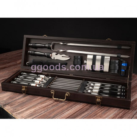 Подарочный набор шампуров с деревянными ручками Люкс в деревянном кейсе